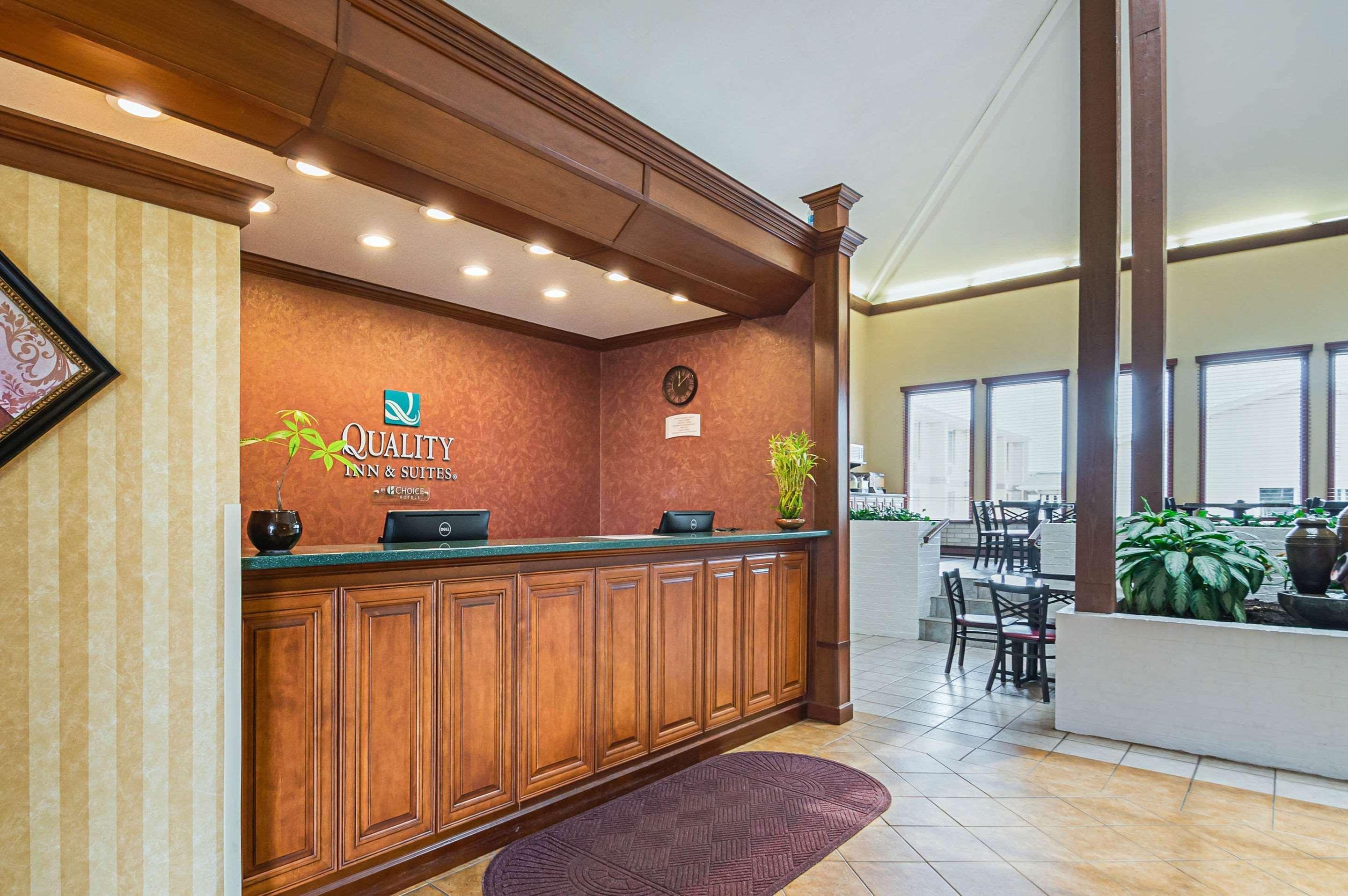 Quality Inn & Suites Frostburg-Cumberland Exterior photo